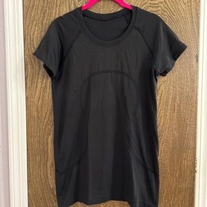 Lululemon black shirt, size 8